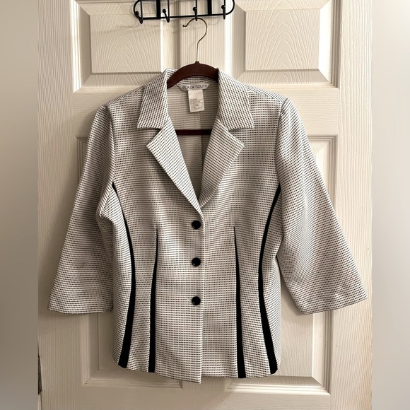 PLAZA SOUTH~BLAZER~BLACK/WHITE~10 - Picture 1 of 8